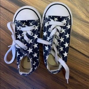 Toddler blue w/stars converse